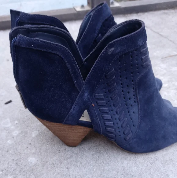 Vince Camuto Shoes Vince Camuto Navy Suede Peep Toe 7538 M